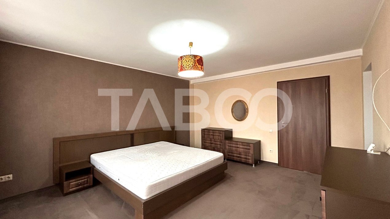 Apartament de vanzare 3 camere loc de parcare 2 bai balcon in Sibiu