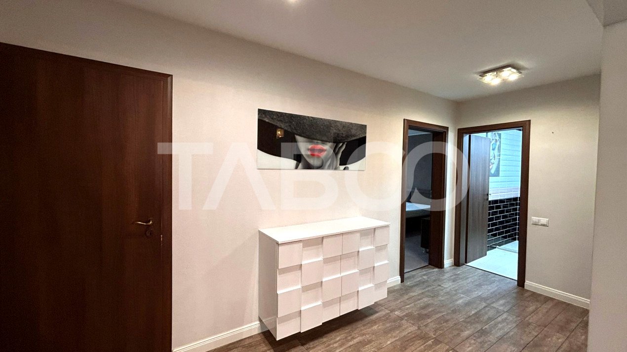 Apartament de vanzare 3 camere loc de parcare 2 bai balcon in Sibiu