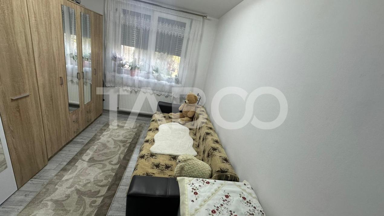 Apartament de vanzare 3 camere mobilat utilat Selimbar Sibiu 