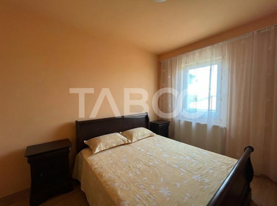 Apartament de vanzare 3 camere mobilate utilate si 2 bai zona Terezian