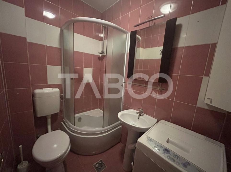 Apartament de vanzare 3 camere mobilate utilate si 2 bai zona Terezian