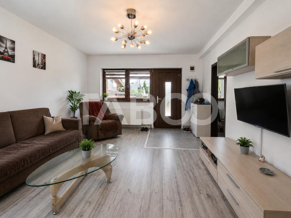  Apartament de vanzare 3 camere si gradina proprie de 147  mp