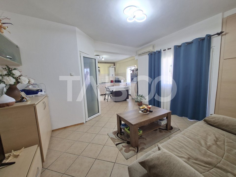 Apartament de vanzare 3 camere Terezian 70 mpu plus balcon Comision 0%