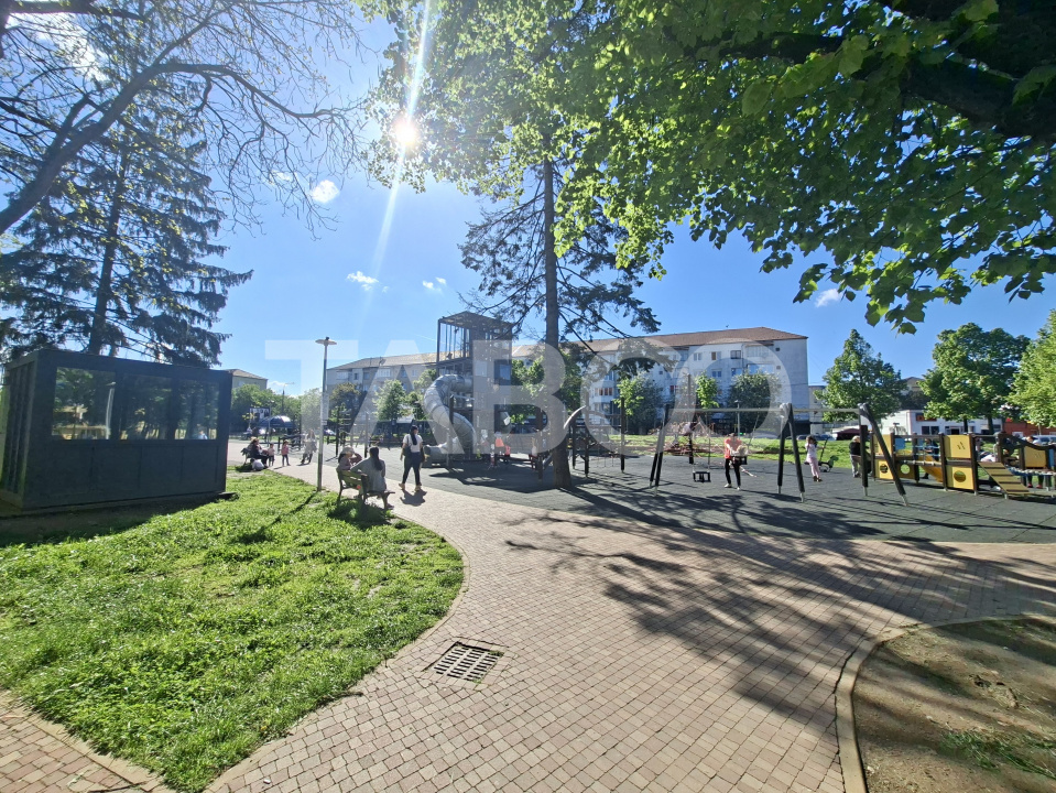 Apartament de vanzare 3 camere Terezian 70 mpu plus balcon Comision 0%