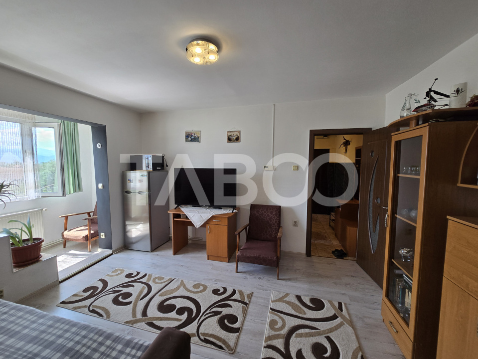 Apartament de vanzare 36 mpu 2 camere etaj 2 in Avrig zona Sticla