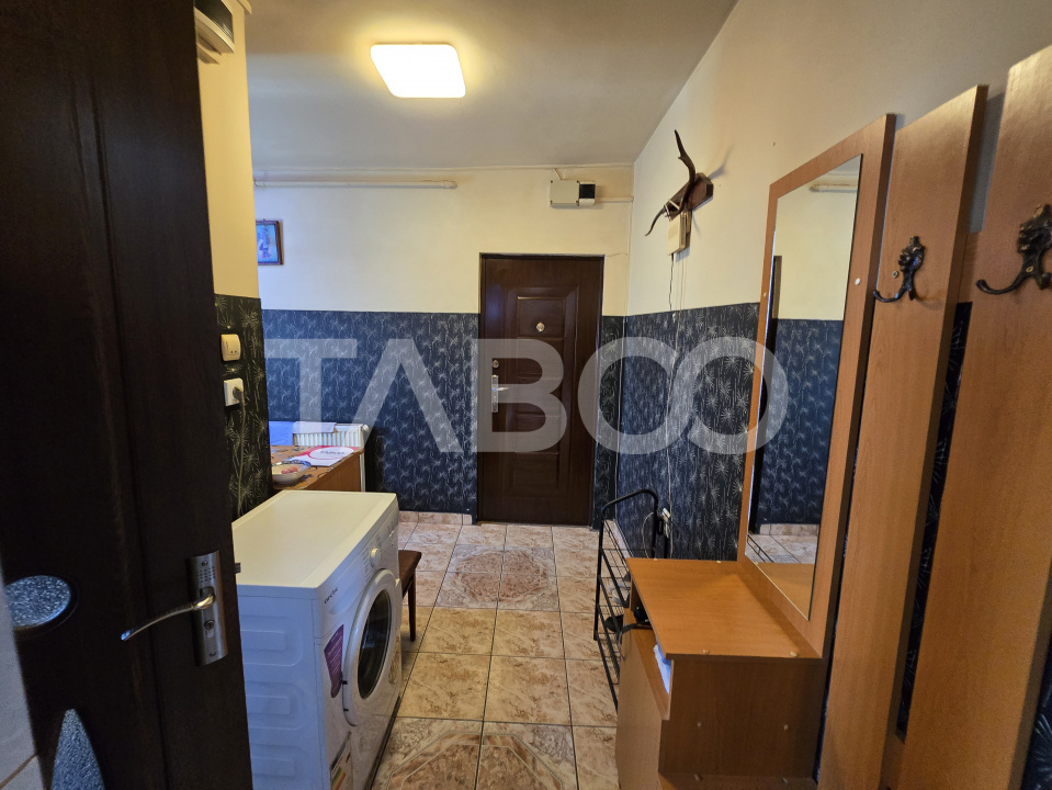 Apartament de vanzare 36 mpu 2 camere etaj 2 in Avrig zona Sticla