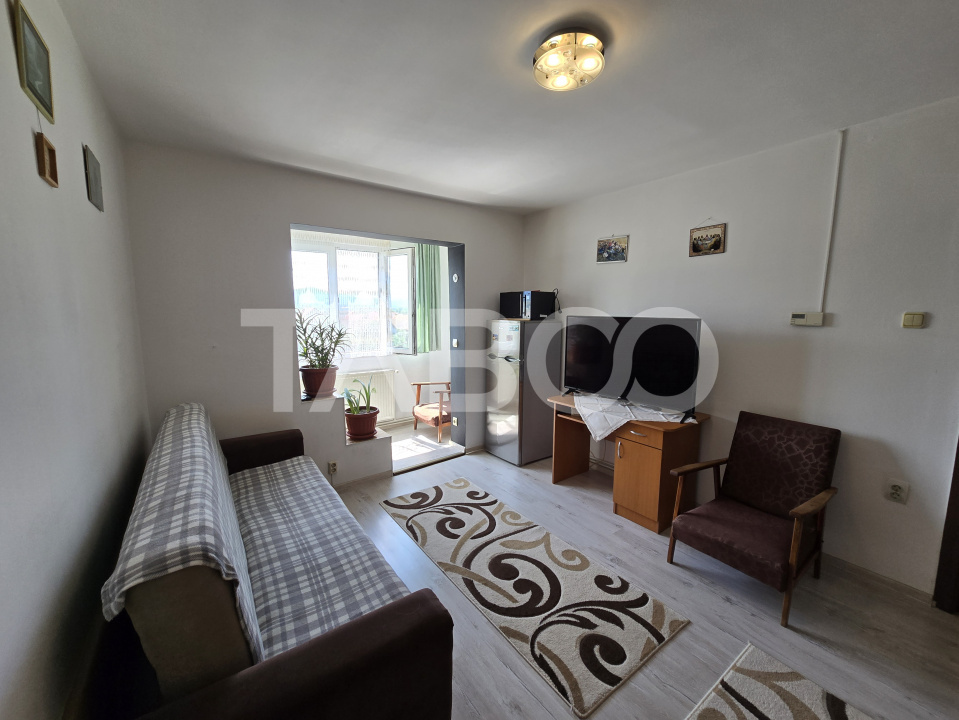 Apartament de vanzare 36 mpu 2 camere etaj 2 in Avrig zona Sticla