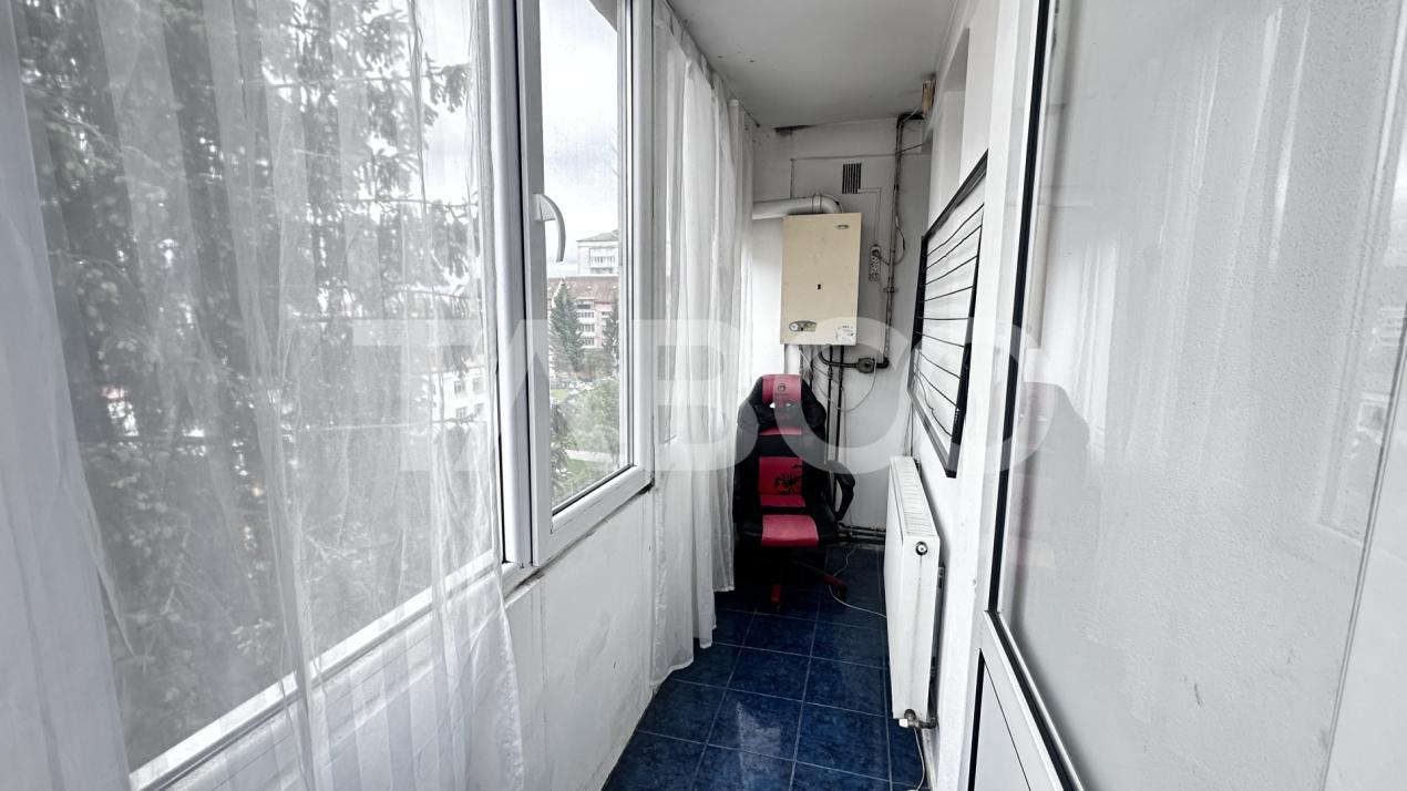 Apartament de vanzare 37 mp 2 camere  balcon zona Mihai Viteazul Sibiu