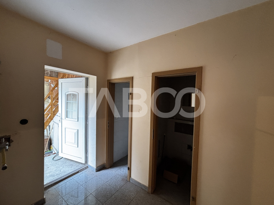 Apartament de vanzare  4 camere  110 mp Orasul de Jos Sibiu 