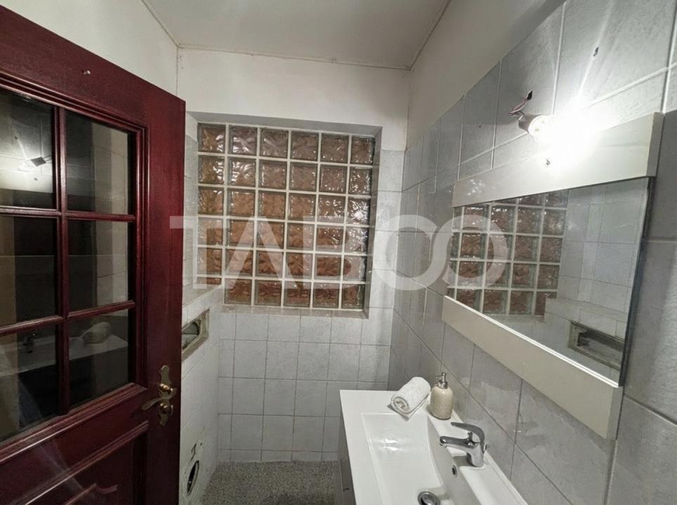 Apartament de vanzare  4 camere  110 mp Orasul de Jos Sibiu 