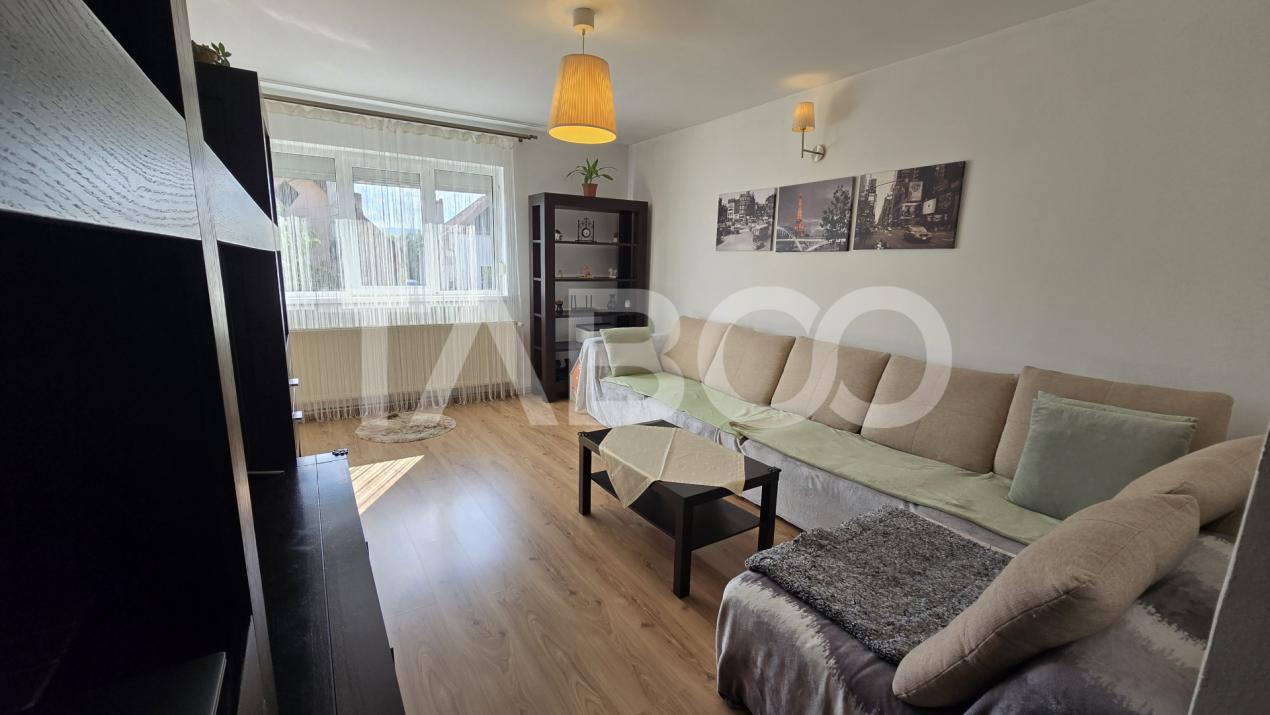 Apartament de vanzare 4 camere 2 bai garaj si curte in Turnisor
