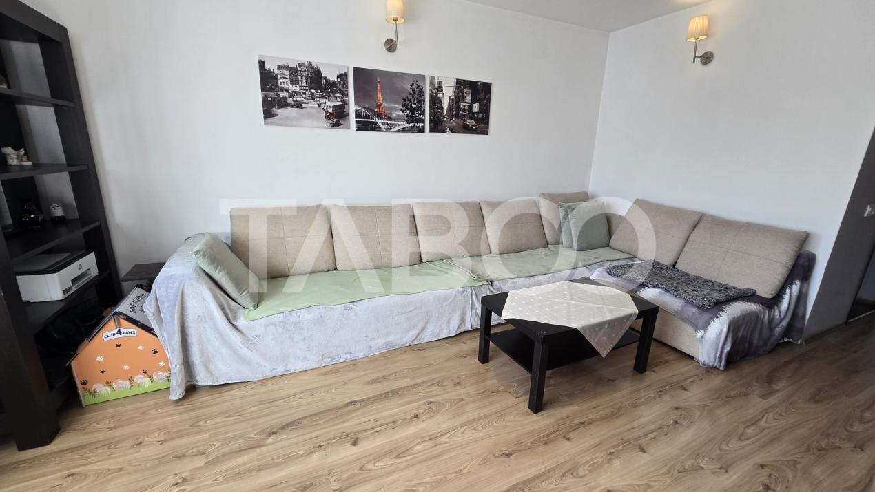 Apartament de vanzare 4 camere 2 bai garaj si curte in Turnisor