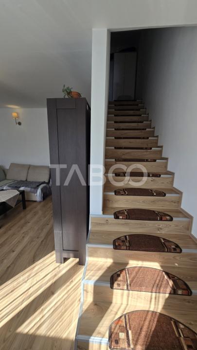 Apartament de vanzare 4 camere 2 bai garaj si curte in Turnisor