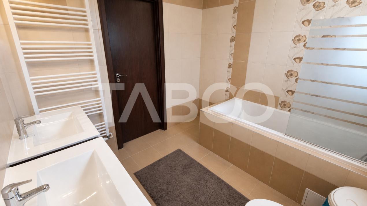 Apartament de vanzare 4 camere 2 bai garaj si curte in Turnisor