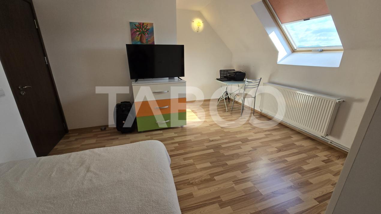 Apartament de vanzare 4 camere 2 bai garaj si curte in Turnisor