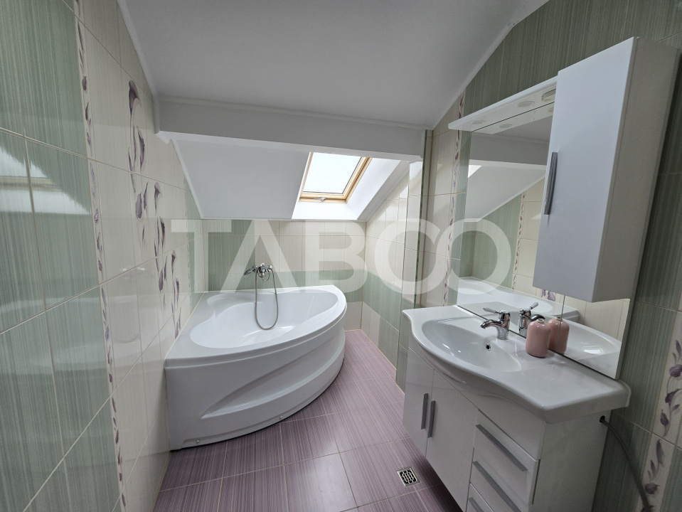 Apartament de vanzare 4 camere 3 bai 120mpu balcon Arhitectilor Sibiu