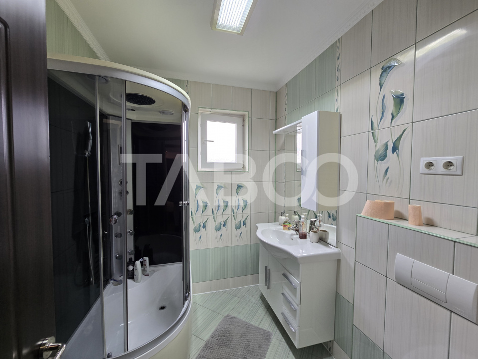 Apartament de vanzare 4 camere 3 bai 120mpu balcon Arhitectilor Sibiu
