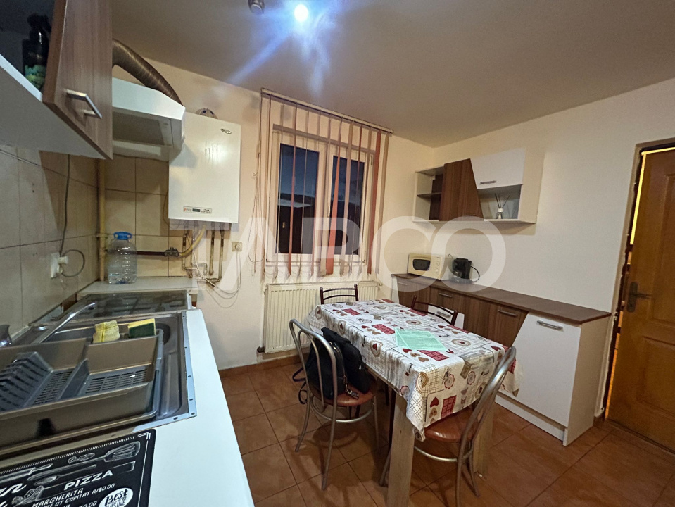 Apartament de vanzare 4 camere 60mp decomandat Rahovei Sibiu