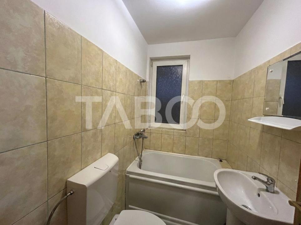 Apartament de vanzare 4 camere 60mp decomandat Rahovei Sibiu