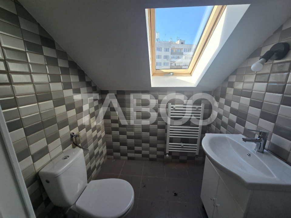 Apartament de vanzare 4 camere 72 mpu 2 bai zona Mihai Viteazu Sibiu