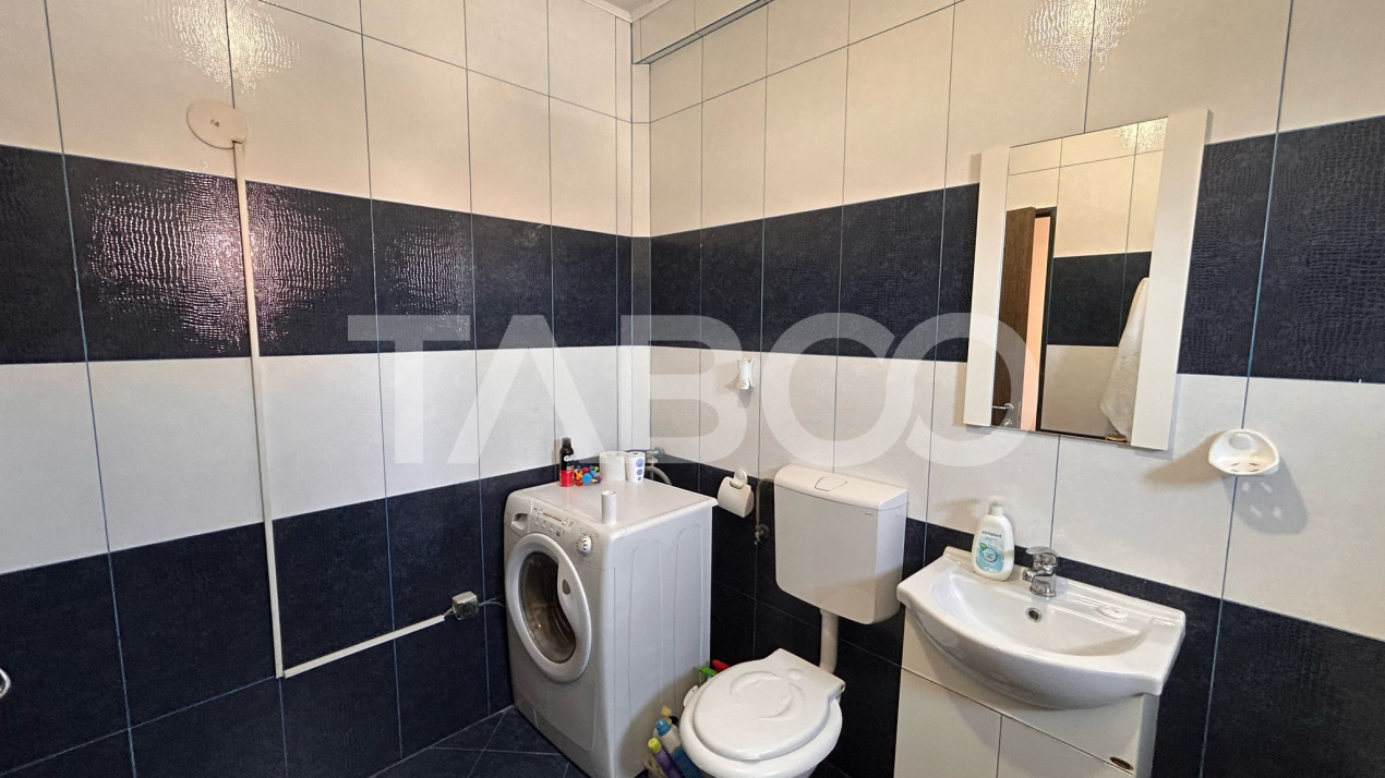 Apartament de vanzare 4 camere 90mp si balcon Vasile Aaron 