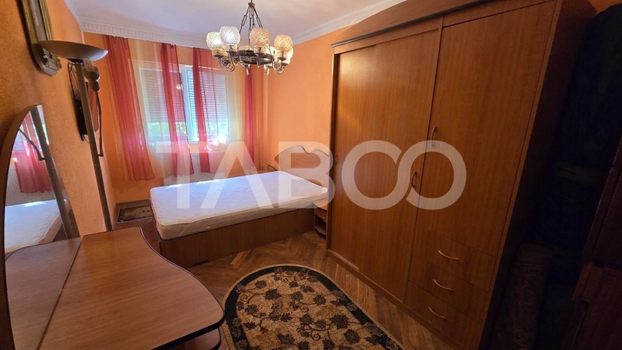 Apartament de vanzare 4 camere decomandate etaj 1 Vasile Aaron Sibiu