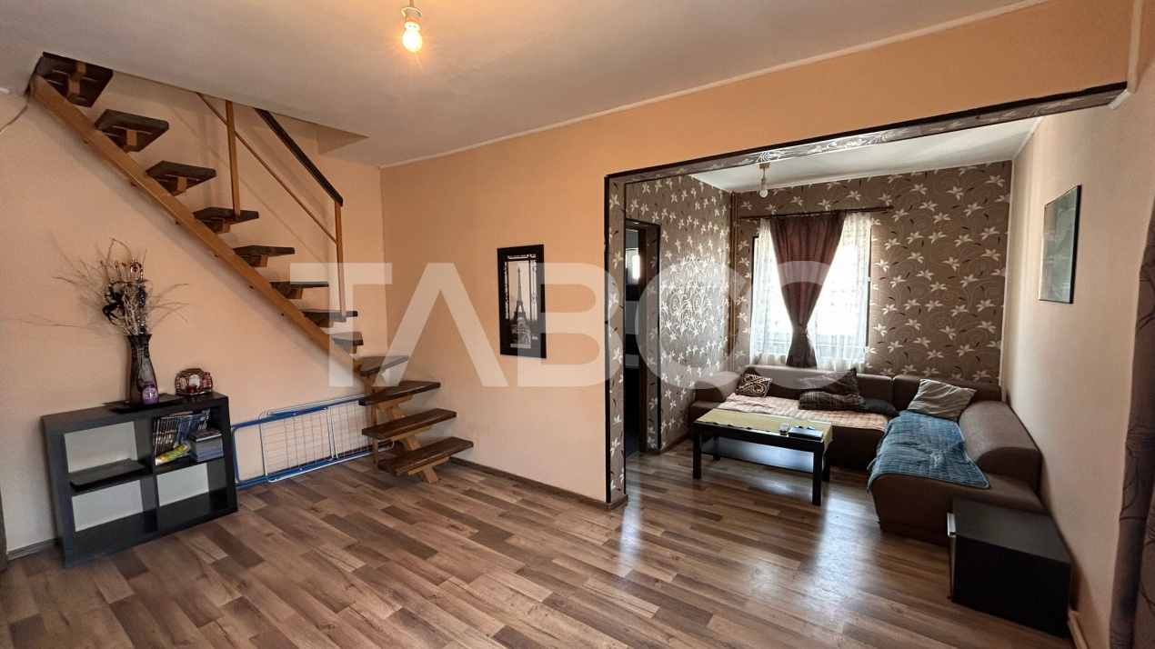 Apartament de vanzare 4 camere mobilat utilat balcon Vasile Aaron 