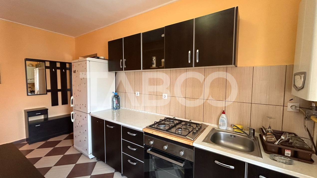 Apartament de vanzare 4 camere mobilat utilat si balcon Vasile Aaron 