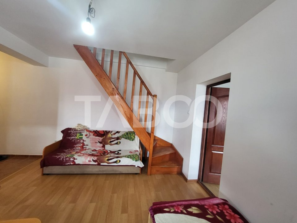 Apartament de vanzare 4 camere pe 2 etaje 84 mp zona Rahovei Sibiu