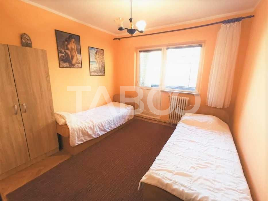 Apartament de vanzare 4 camere si 2 balcoane Mihai Viteazul Sibiu