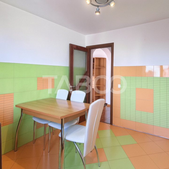 Apartament de vanzare 4 camere si balcon in Turnisor 85 mpu