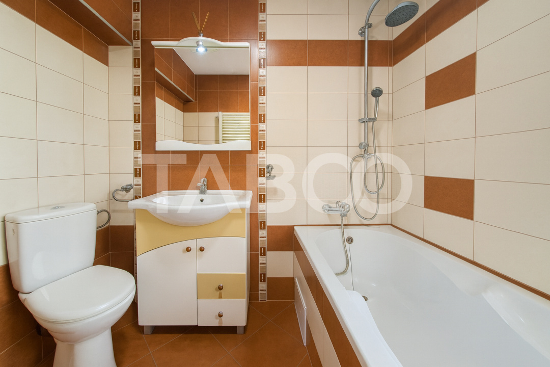 Apartament de vanzare 4 camere si balcon in Turnisor 85 mpu