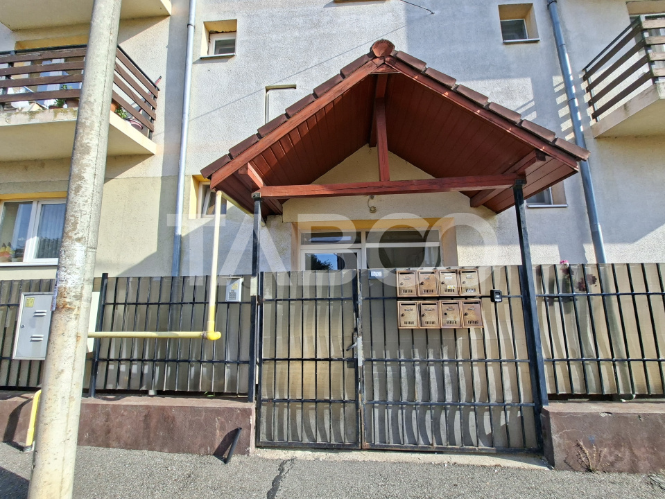 Apartament de vanzare 4 camere si balcon in Turnisor 85 mpu