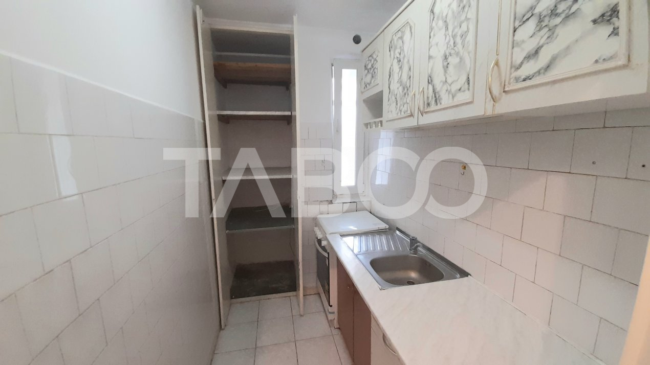 Apartament de vanzare 40mpu 2 camere Zona Mihai Viteazul Sibiu