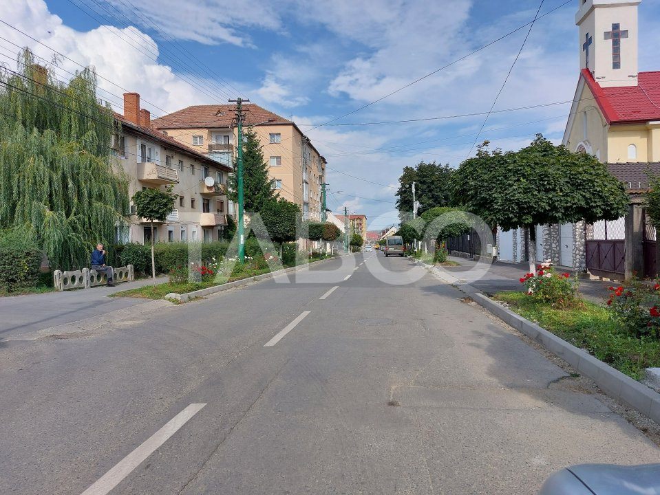 Apartament de vanzare 41 mp 2 camere etaj 2 balcon Cisnadie