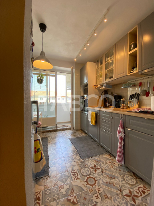 Apartament de vanzare  48 mp 2 camere +balcon 4mp zona Terezian