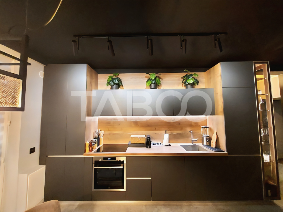 Apartament de vanzare 55 mpu 3 camere balcon loc de parcare