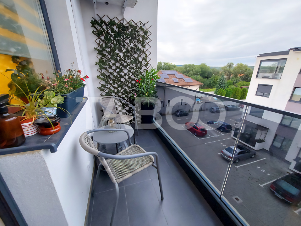 Apartament de vanzare 55 mpu 3 camere balcon loc de parcare