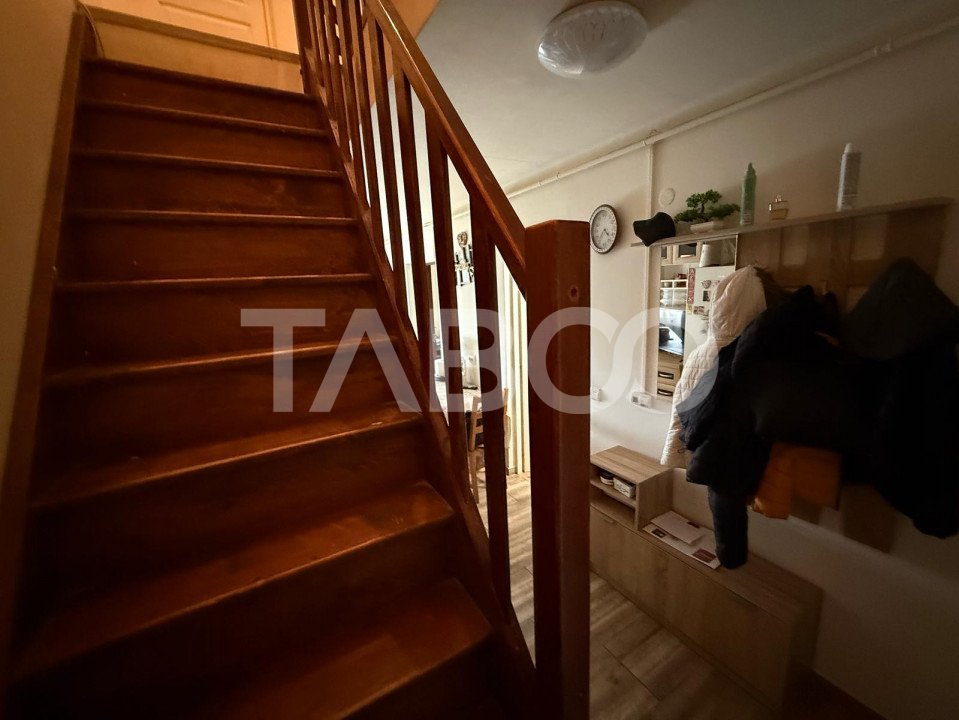 Apartament de vanzare 59 mpu 3 dormitoare zona linistita Tiglari Sibiu