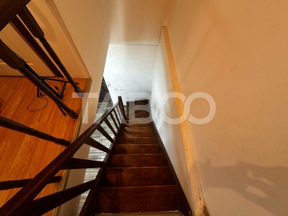 Apartament de vanzare 59 mpu 3 dormitoare zona linistita Tiglari Sibiu