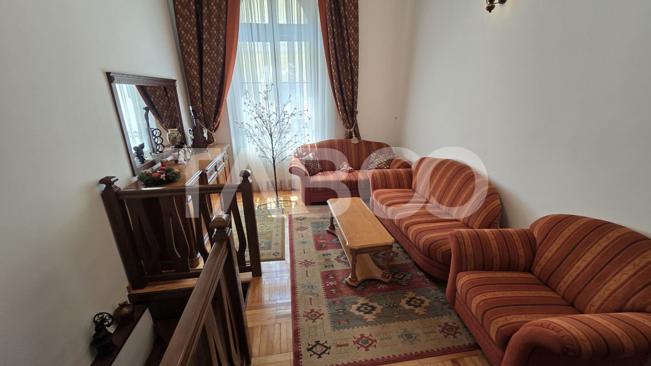 Apartament de vanzare 61mp 2 camere pretabil regim hotelier Piata Mare