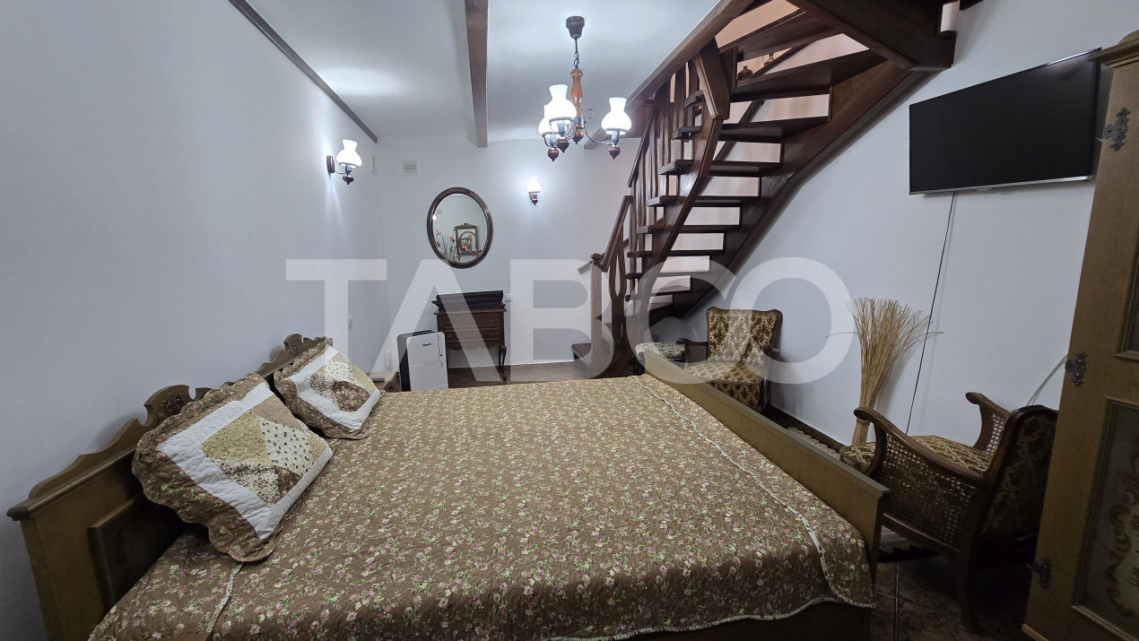 Apartament de vanzare 61mp 2 camere pretabil regim hotelier Piata Mare