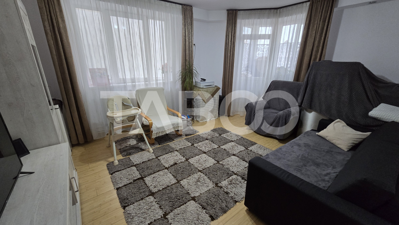 Apartament de vanzare 64mp 3 camere decomandate si balcon Turnisor