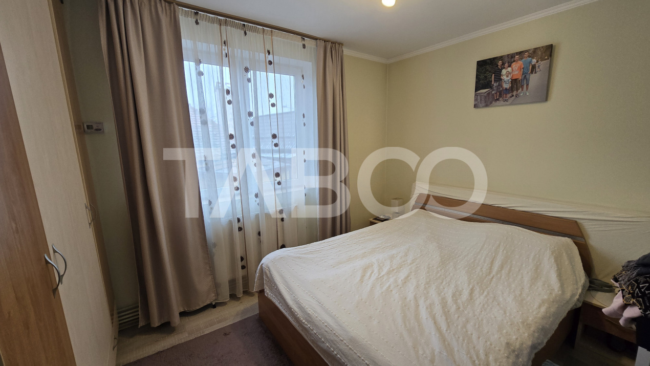 Apartament de vanzare 64mp 3 camere decomandate si balcon Turnisor 