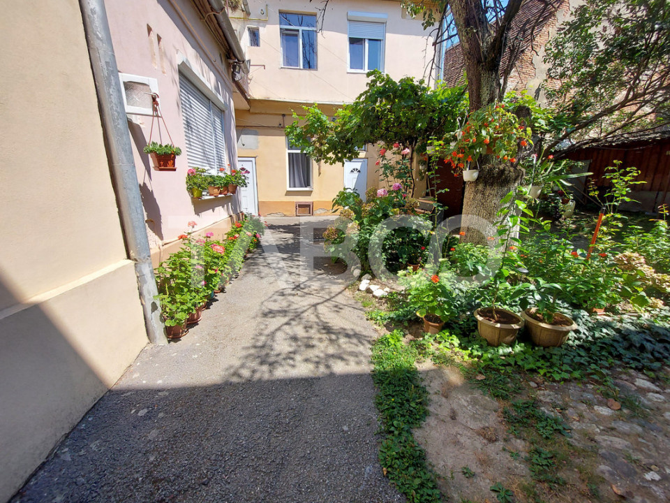 Apartament de vanzare 68 mpu 2 camere pivnita Sibiu Centrul Istoric