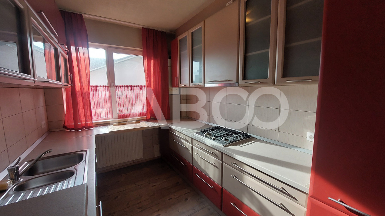 Apartament de vanzare 72 mp loc parcare zona Turnisor Sibiu
