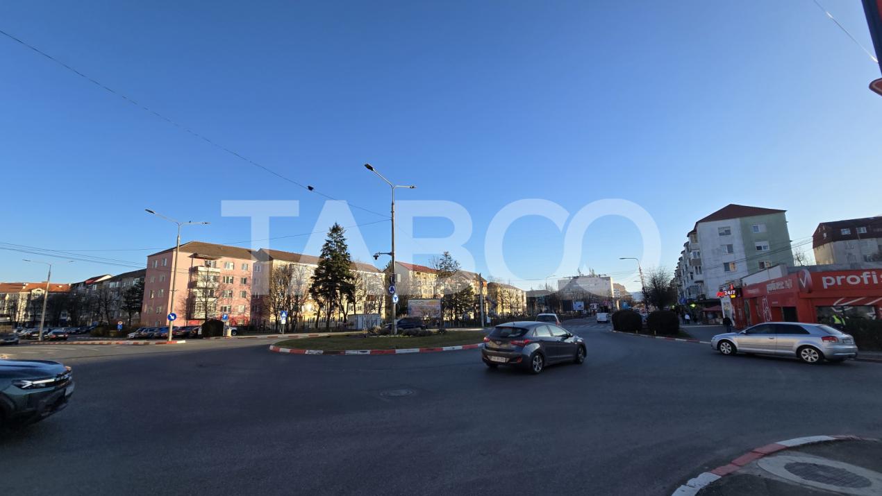 Apartament de vanzare 73mpu 3 camere etaj intermediar in bloc cu lift