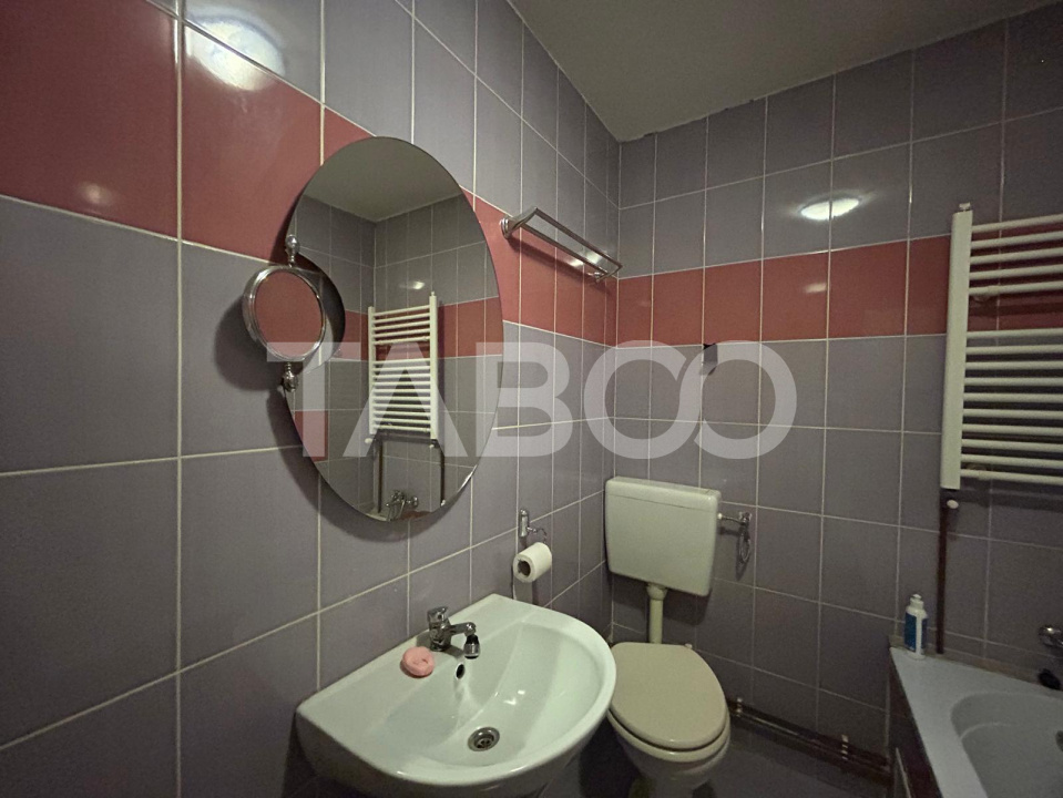 Apartament de vanzare 74 mpu pretabil investitie in zona Terezian 