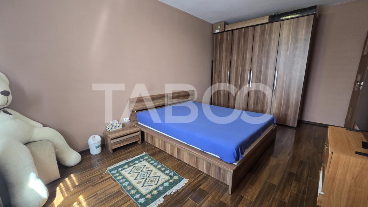 Apartament de vanzare 74mp 3 camere decomandate in zona Rahovei Sibiu