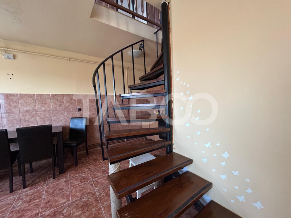 Apartament de vanzare 74mpu la mansarda in zona Terezian